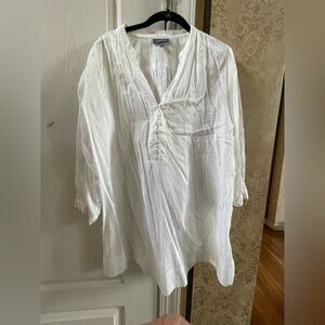 ESSENTIALS White Pintuck Button Front Tunic - Size 18/20W